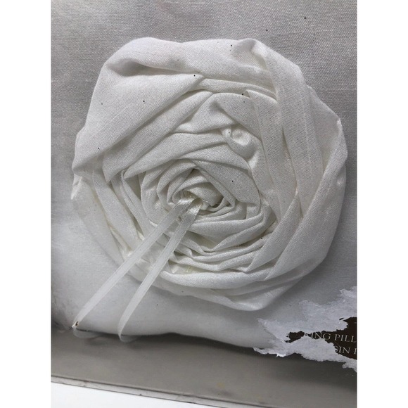 Ring Bearer Pillow Brides Michaels Off White Tie Flower Center Wedding New - Picture 10 of 10